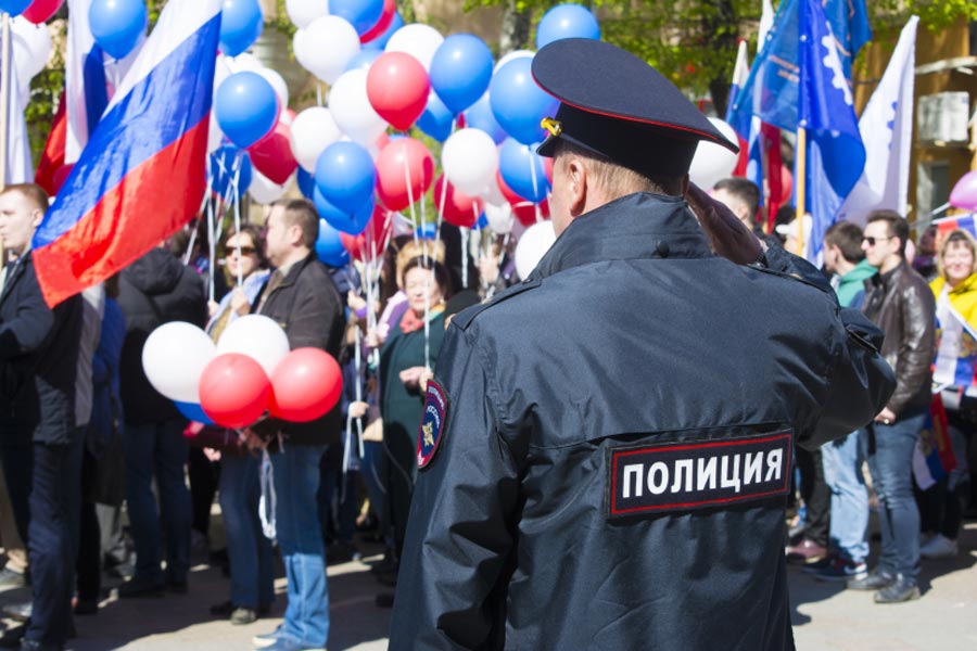 Охрана общественного порядка в период проведения праздников.