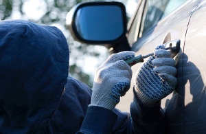 В Апанасенковском округе окончено расследование уголовного дела об угоне автомобиля.